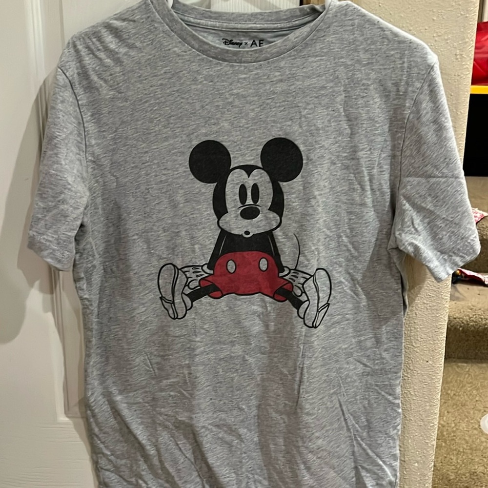 Women’s size small Disney Mickey Mouse t-shirt